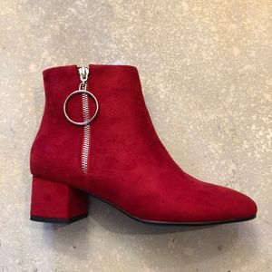 Idifu Red Suede Boots